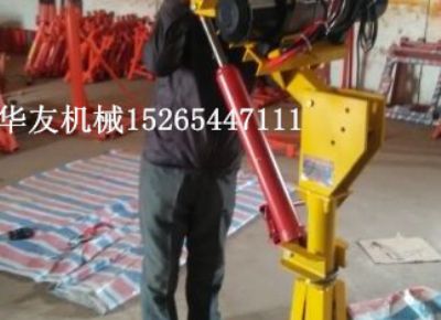 點(diǎn)擊查看詳細(xì)信息<br>標(biāo)題：華友機(jī)械車(chē)載小吊機(jī)(各種液壓式小吊機(jī)） 閱讀次數(shù)：9496